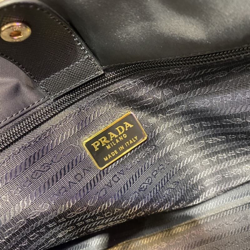 Pra*a tote bags